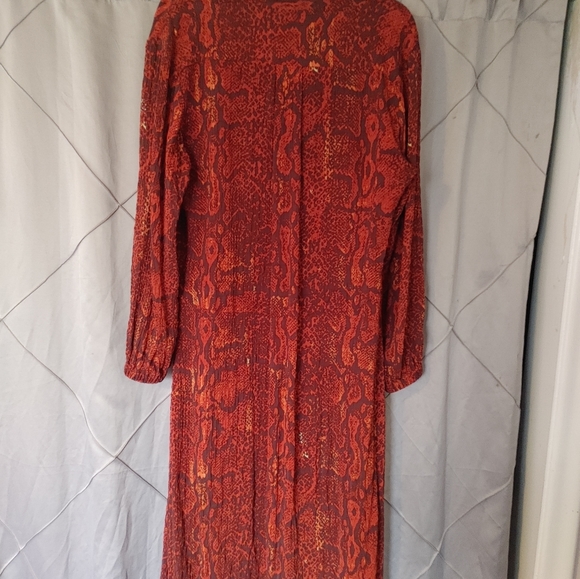 Beautiful orange and black snake print dress - Picture 2 of 6